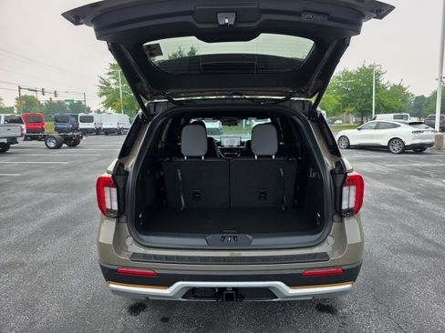 New 2026 Ford Explorer Tremor AWD/4WD image 9
