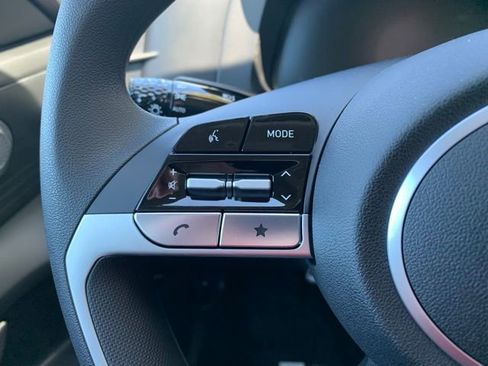 New 2026 Hyundai Elantra SE FWD image 16