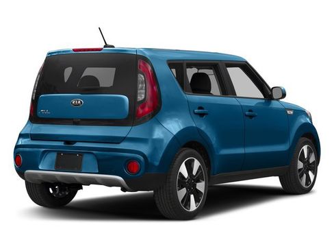 Used 2018 Kia Soul + FWD image 5