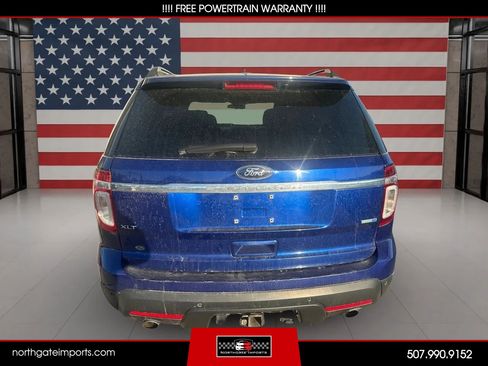 Used 2014 Ford Explorer XLT image 4