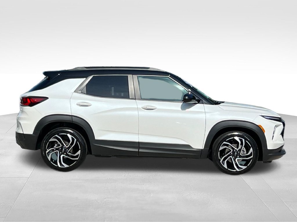 Used 2026 Chevrolet TrailBlazer RS w/ Convenience Package FWD image 4