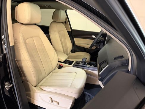 Used 2023 Audi Q5 2.0T Premium w/ Convenience Package AWD/4WD image 27