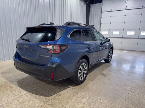 Used 2020 Subaru Outback Premium image 7