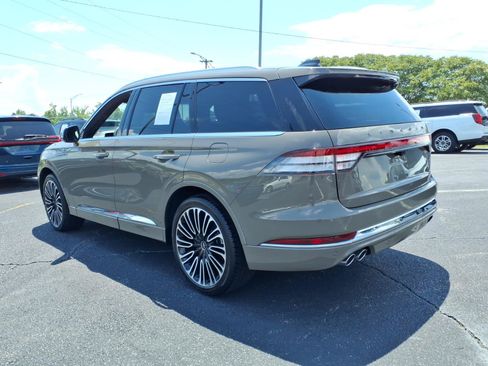 Used 2025 Lincoln Aviator Black Label AWD/4WD image 6