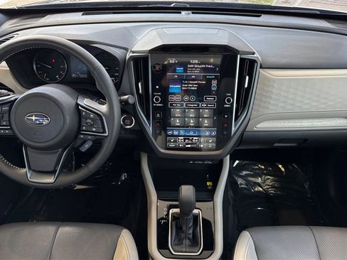 Certified 2025 Subaru Forester Limited image 18