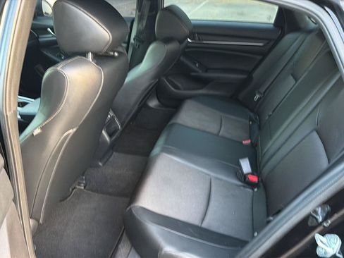 Used 2022 Honda Accord Sport image 11