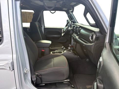 Used 2022 Jeep Gladiator Rubicon image 17