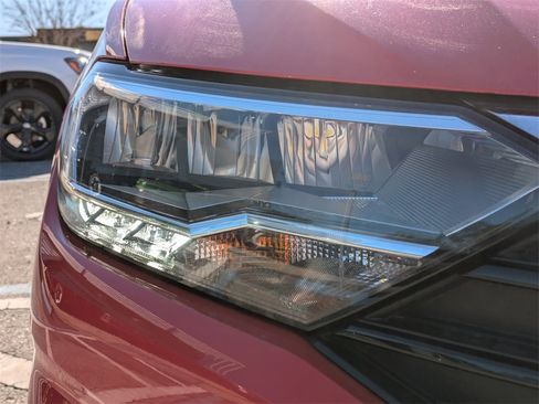 Used 2021 Volkswagen Jetta SEL image 11