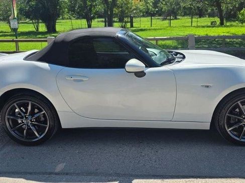 Used 2017 MAZDA MX-5 Miata Grand Touring RWD image 7