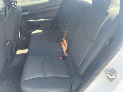 Used 2012 Dodge Avenger SXT FWD image 8