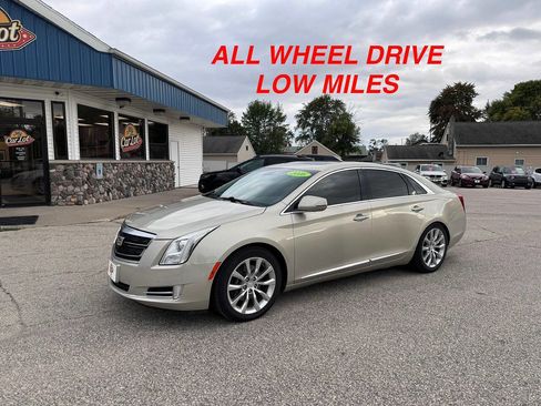 Used 2016 Cadillac XTS Luxury w/ Driver Awareness Package image 2