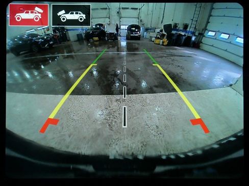 Used 2021 Jeep Wrangler Unlimited Rubicon 4xe w/ Steel Bumper Group image 21