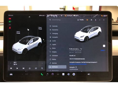 Used 2021 Tesla Model Y Long Range image 26