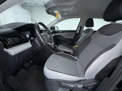 Used 2024 Volkswagen Taos S AWD/4WD image 4