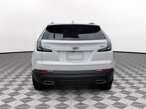 Certified 2022 Cadillac XT4 Sport w/ Enhanced Visibility Package image 5