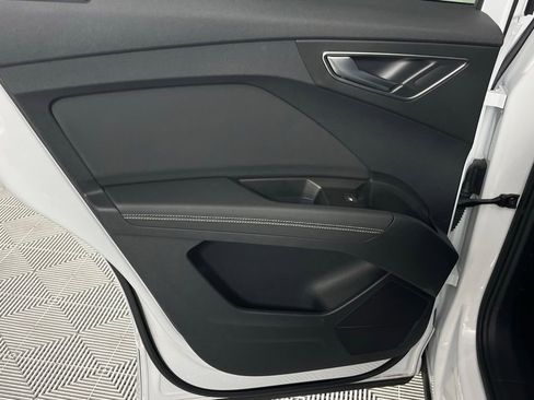 Used 2024 Audi Q4 e-tron Premium Plus w/ Premium Plus image 26