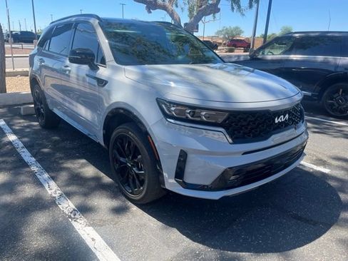 Certified 2023 Kia Sorento SX AWD/4WD image 5