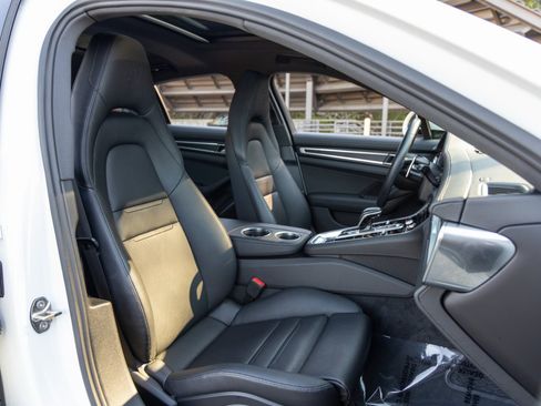 Certified 2023 Porsche Panamera Platinum Edition image 56