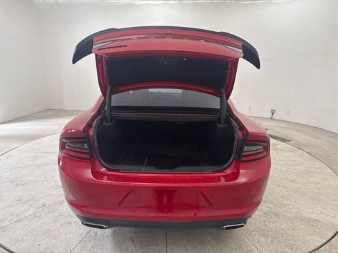 Used 2016 Dodge Charger SXT RWD image 23
