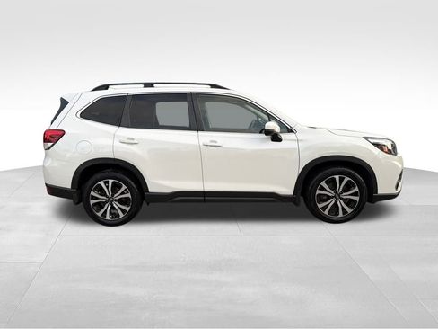 Used 2020 Subaru Forester Limited image 8