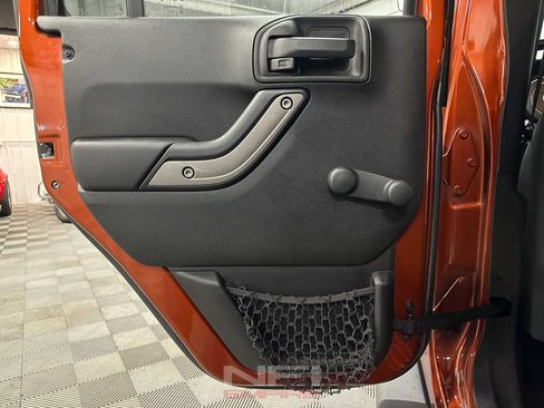 Used 2014 Jeep Wrangler Unlimited Sport w/ Connectivity Group AWD/4WD image 35