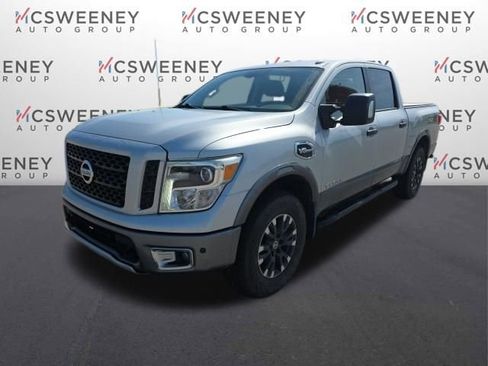 Used 2017 Nissan Titan PRO-4X image 3