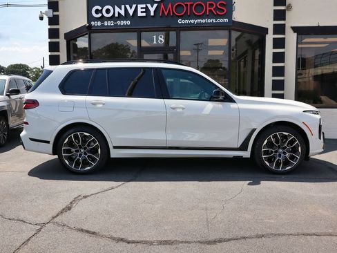 Used 2024 BMW X7 M60i w/ Executive Package AWD/4WD image 5