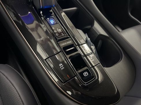 New 2026 Toyota Crown Signia AWD/4WD image 15