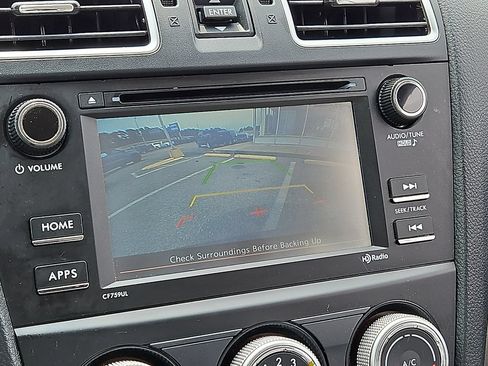 Used 2018 Subaru Forester 2.5i AWD/4WD image 16