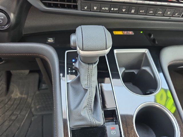 Used 2026 Toyota Sienna Limited FWD image 21