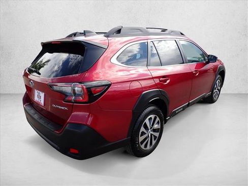 Certified 2025 Subaru Outback Premium w/ Popular Package #1A AWD/4WD image 4