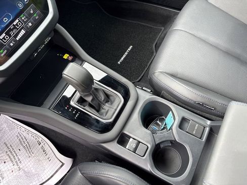 Used 2025 Subaru Forester Limited AWD/4WD image 37
