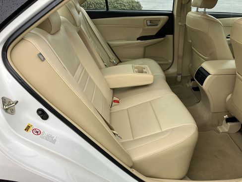 Used 2017 Toyota Camry XLE image 27