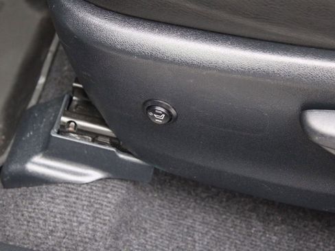 Used 2016 Toyota RAV4 XLE image 18