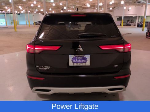 Used 2023 Mitsubishi Outlander SE AWD/4WD image 5