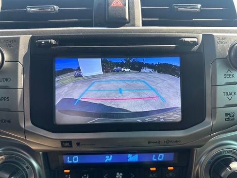 Used 2016 Toyota 4Runner Limited image 21