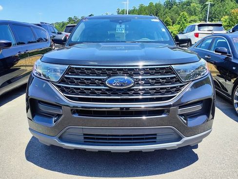 Used 2020 Ford Explorer XLT w/ Class III Trailer Tow Package RWD image 2
