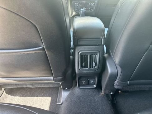 Used 2021 Jeep Compass Latitude w/ Convenience Group AWD/4WD image 22