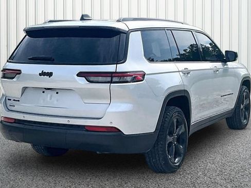 Used 2022 Jeep Grand Cherokee L Laredo AWD/4WD image 11