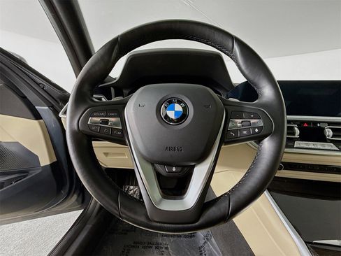 Used 2021 BMW 330i Sedan w/ Premium Package image 11