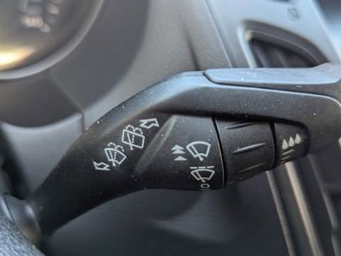 Used 2016 Ford Focus SE image 28