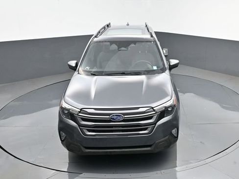 Used 2025 Subaru Forester Premium image 21