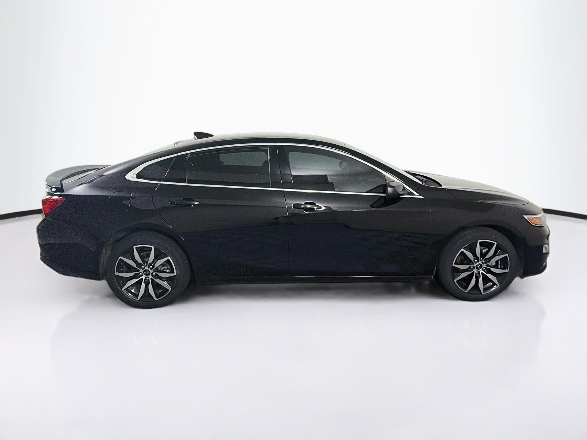 Used 2023 Chevrolet Malibu RS w/ LPO, Floor Liner Package FWD image 10