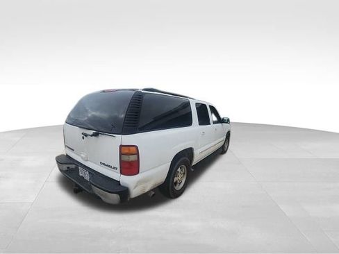 Used 2002 Chevrolet Suburban LT image 11