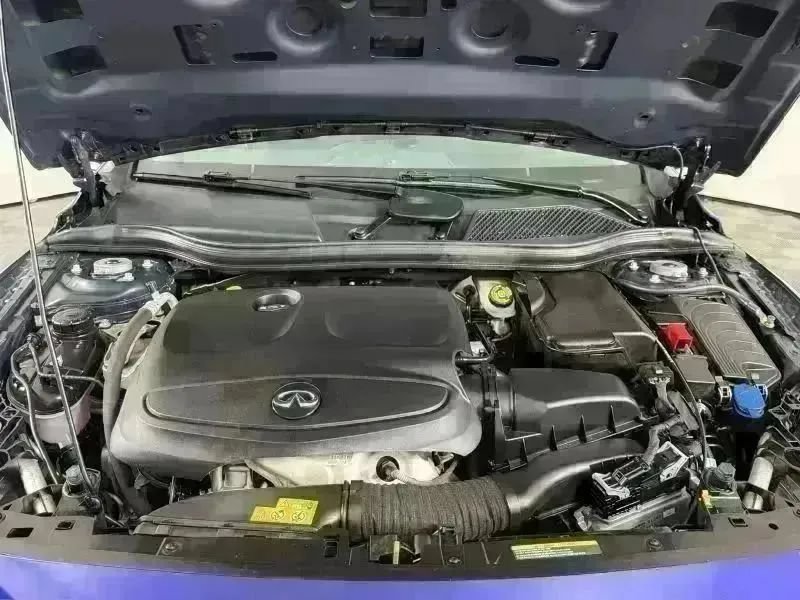 Used 2017 INFINITI QX30 FWD image 17