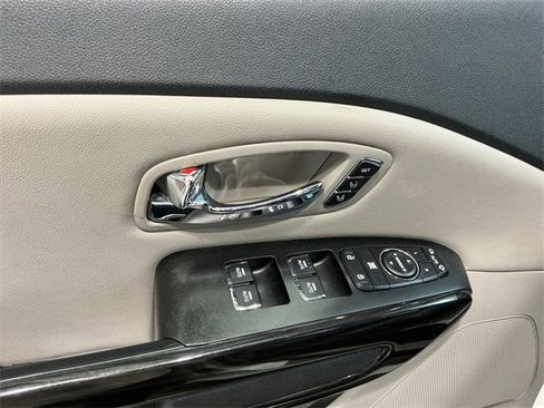 Used 2020 Kia Sedona EX w/ EX Premium Package image 21