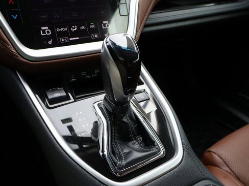 Used 2021 Subaru Outback Touring XT image 40