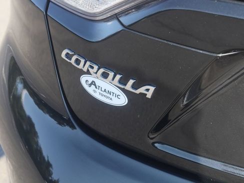 Used 2020 Toyota Corolla LE FWD image 30