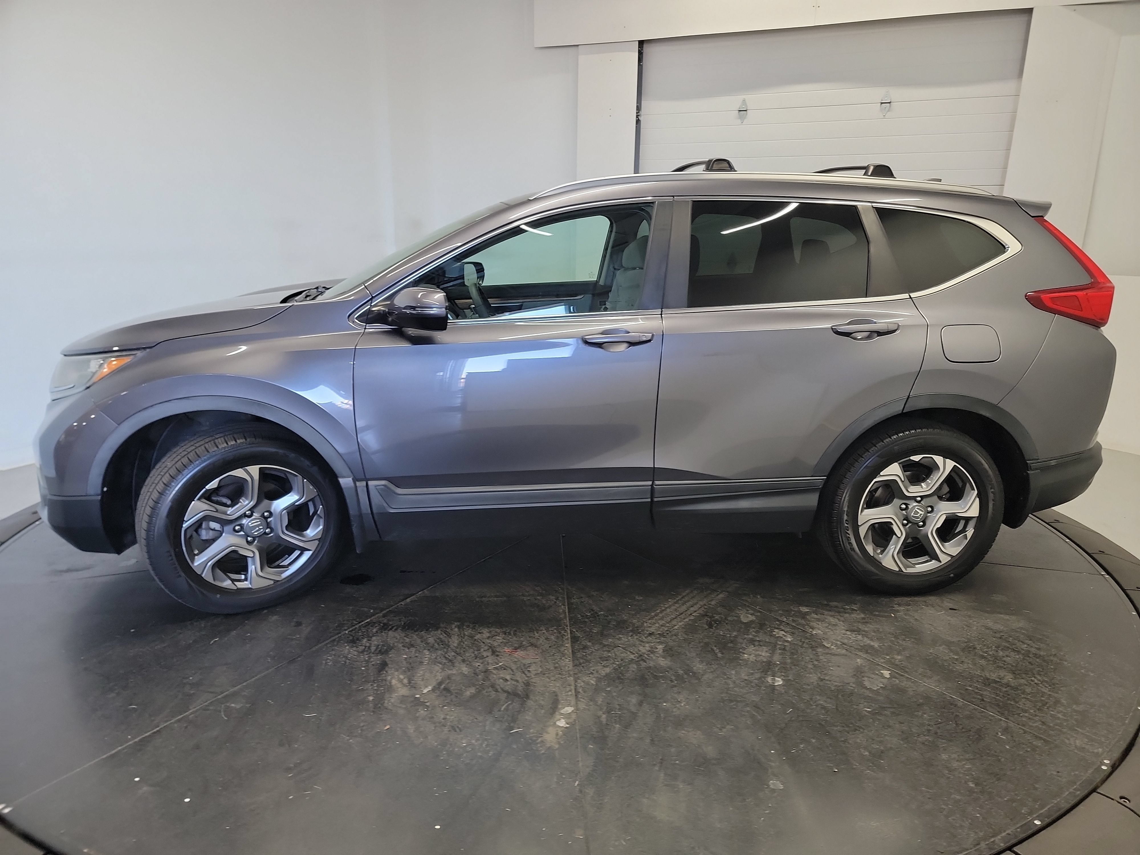Used 2017 Honda CR-V EX image 4