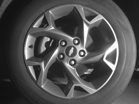Used 2025 Chevrolet Trax LT w/ LT Convenience Package FWD image 12